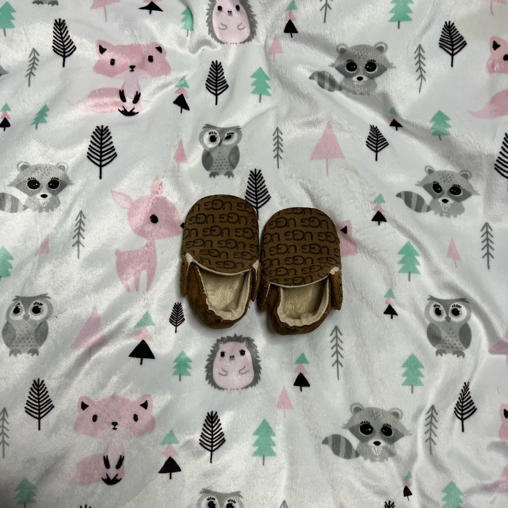 Brown baby girl Ugg. Size 0/1